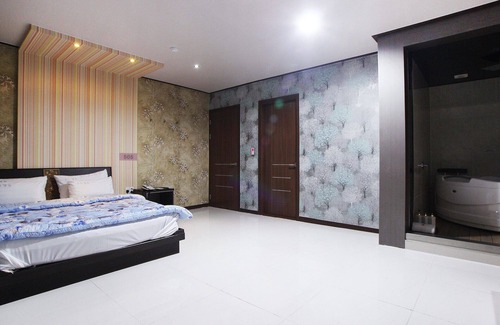 Chunghung Hotel | Gwangju Sinandong One Motel