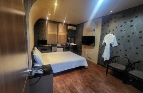 Chunghung Hotel | Gwangju Sinandong One Motel