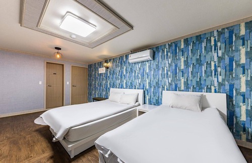 Chunghung Hotel | Gwangju Sinandong Zeus