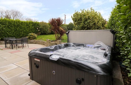 Cemaes Bay House | Gwelfor