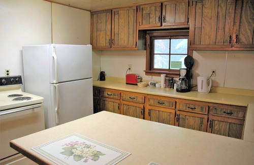 Cooper Landing Cabin | Gwin's Lodge Birch Cottage #8