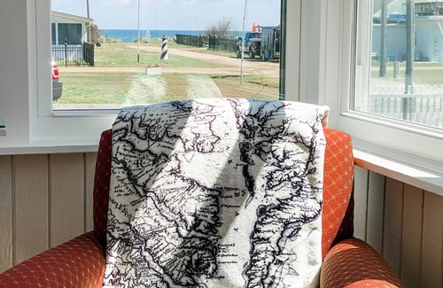 Gwynn House | Gwynn's Island Renovated 1910 Farm House & Sand Beach