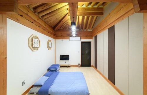 Gyeongju House | Gyeongju Hwarangroo
