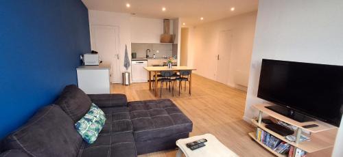 Vailly-sur-Aisne Apartment | Hébergement 5 personnes- Centre village