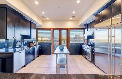 Pinnacle Peak House | HÓZHÓ Main Estate at Lone Mountain