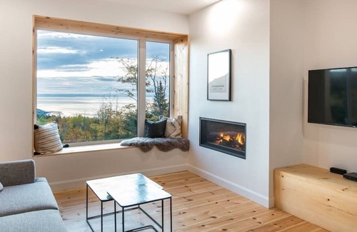 Saint-Joseph-de-la-Rive House | Hôtel à la maison - Bõhêm Charlevoix, Spa et Vue