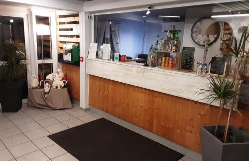 Moncel-les-Luneville Hotel | Hôtel Acacia Nancy sud Lunéville
