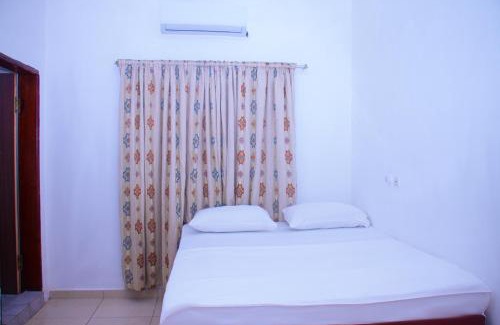 Littoral Department Hotel | Hôtel Amazone