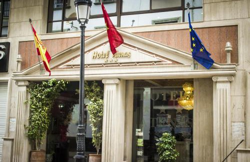 El Ensanche Hotel | Hôtel Atenas