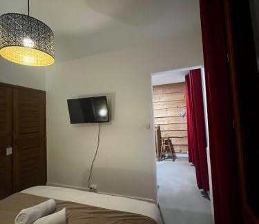 Autrans-Meaudre-en-Vercors Hotel | Hôtel Au Feu De Bois