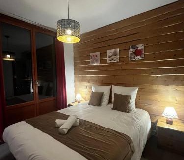 Autrans-Meaudre-en-Vercors Hotel | Hôtel Au Feu De Bois