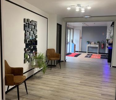 Parthenay Hotel | Hôtel Au Relais des Lilas