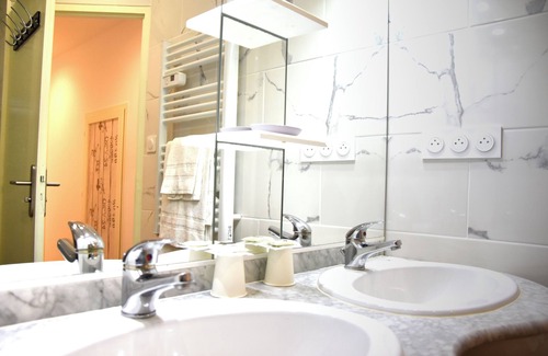Goussainville Hotel | Hôtel Bagatelle Paris Nord Roissy CDG