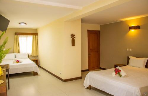 Morondava Hotel | Hôtel Baobab Café