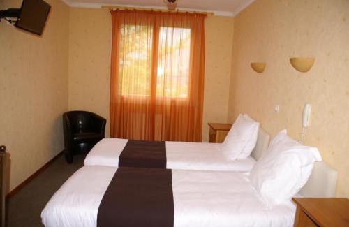 Bagneres-de-Luchon Hotel | Hôtel Céleste