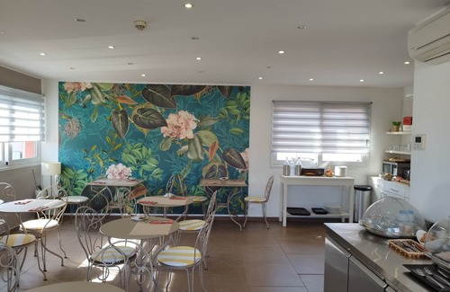 Mouans-Sartoux Hotel | Hôtel CasaBella