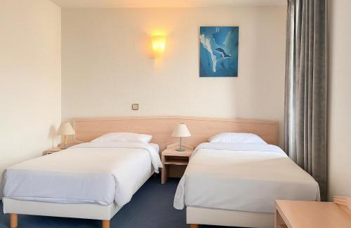 Faverges-Seythenex Hotel | Hôtel de Genève et Restaurant , Faverges-Seythenex
