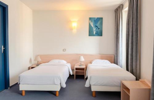 Faverges-Seythenex Hotel | Hôtel de Genève et Restaurant , Faverges-Seythenex
