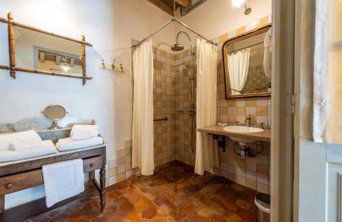 Nitry Hotel | Hôtel De La Beursaudiere