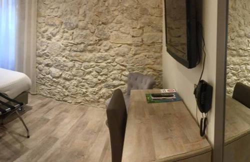 Aix-les-Bains City Center Hotel | Hôtel de la Couronne