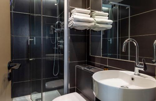 15th Arrondissement Hotel | Hôtel De La Paix