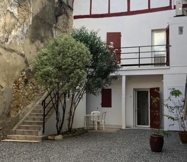 Saint Sever Hotel | Hôtel Des Arceaux