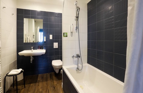 Chateaudun-Bannier Hotel | Hôtel Des Cèdres