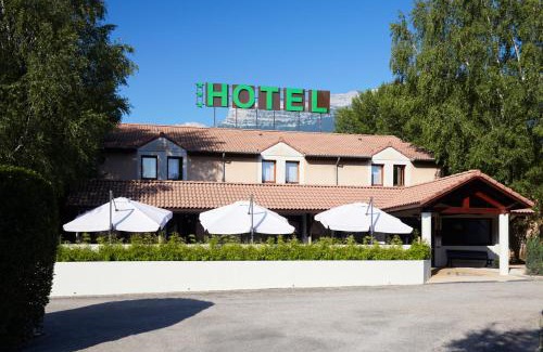 Claix Hotel | Hôtel des Trois Massifs