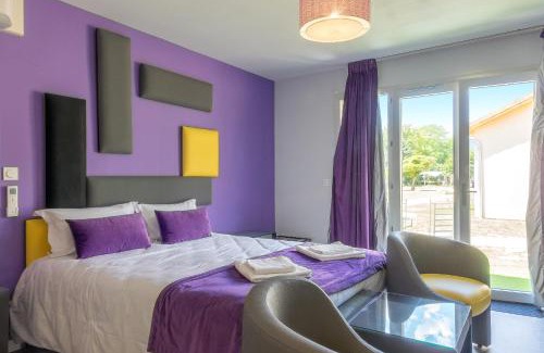 Ternand House | Hôtel Domaine des Pierres Dorées