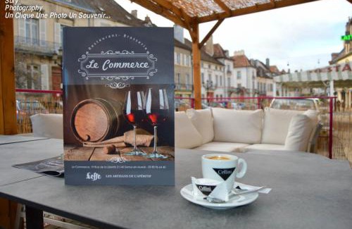 Semur-en-Auxois Hotel | Hôtel du Commerce