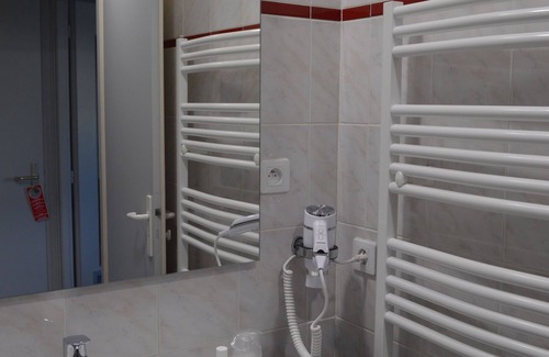 Lons-le-Saunier Hotel | Hôtel du Parc
