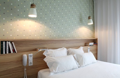 Laval Hotel | Hôtel et Apparts Marin