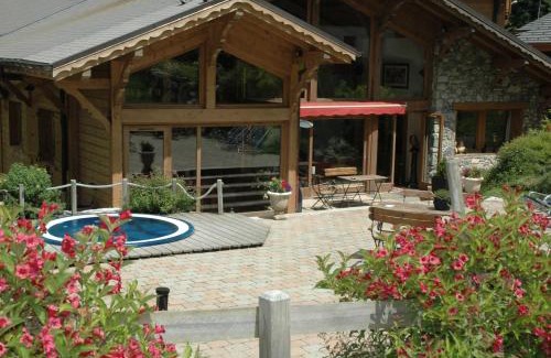 Les Prodains Hotel | Hôtel et Chalet Au Coin Du Feu Chilly Powder