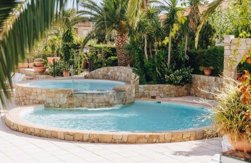 L'Ile-Rousse Resort | Hôtel et Résidence Benista