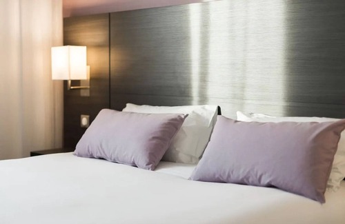 Castelnau-d'Estretefonds Hotel | Hôtel Eurocentre Toulouse Nord 3 Stars