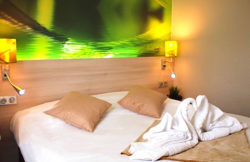 Challans Hotel | Hôtel Inn Design Challans Resto Novo
