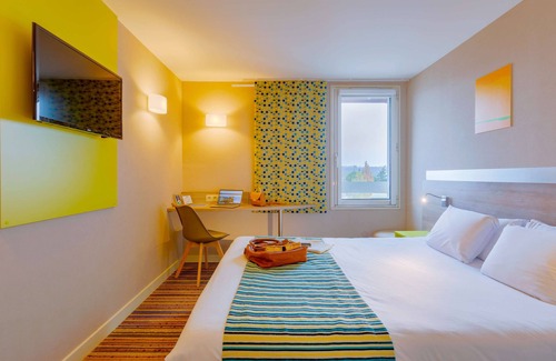 Saint-Bonnet-de-Mure Hotel | Hôtel Kyriad Lyon Est