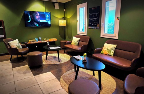 Arveyres Hotel | Hôtel Kyriad Libourne - Saint Emilion