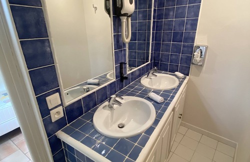 Frejus City Centre Hotel | Hôtel l'Arena