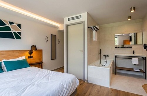 Savigny-les-Beaune Hotel | Hôtel L'Ouvrée Restaurant le 428
