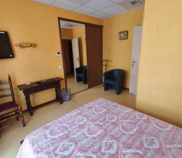 Amelie-les-Bains-Palalda Hotel | Hôtel LA PERGOLA
