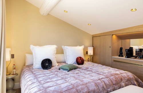 Chateauneuf-du-Pape Hotel | Hôtel La Mère Germaine
