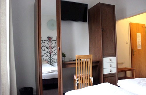 Barr Hotel | Hôtel La Maison Rouge