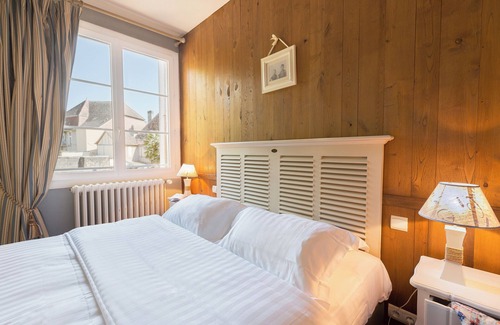 Beaulieu-sur-Dordogne Hotel | Hôtel Le Beaulieu