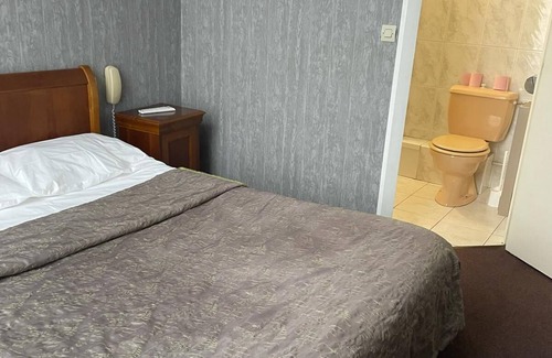 Gien Hotel | Hôtel le Beau Site la Poularde Restaurant