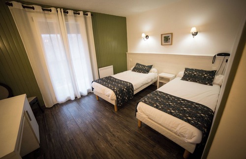 Guillestre Hotel | Hôtel Le Catinat Fleuri