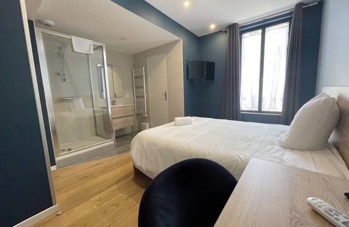 Le Thillay Hotel | Hôtel Le Celtic