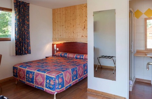 Vierzon Hotel | Hôtel Le Chalet de la Forêt
