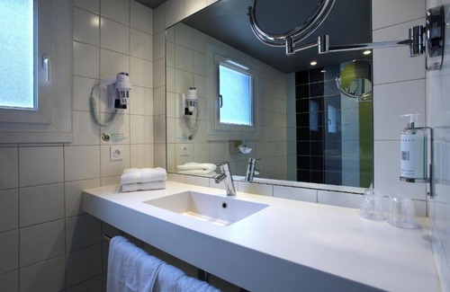 Chambery Hotel | Hôtel Le Cinq Hyper Centre Ville