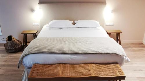 Saint-Berthevin Hotel | Hôtel le Corbusson